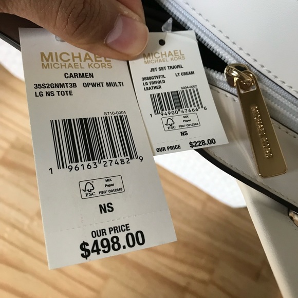 🌼Michael Kors Set - Picture 8 of 16